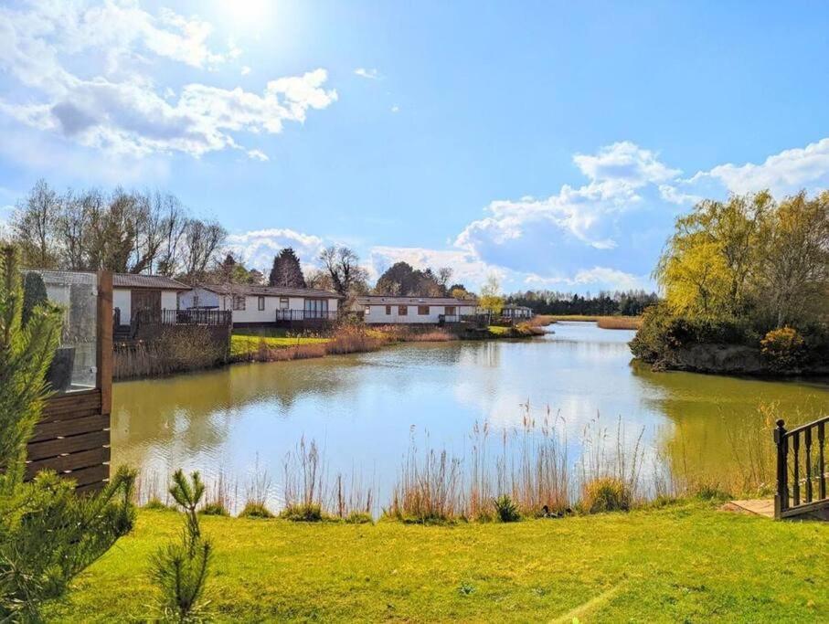 Lakeside View 위스벡 외부 사진